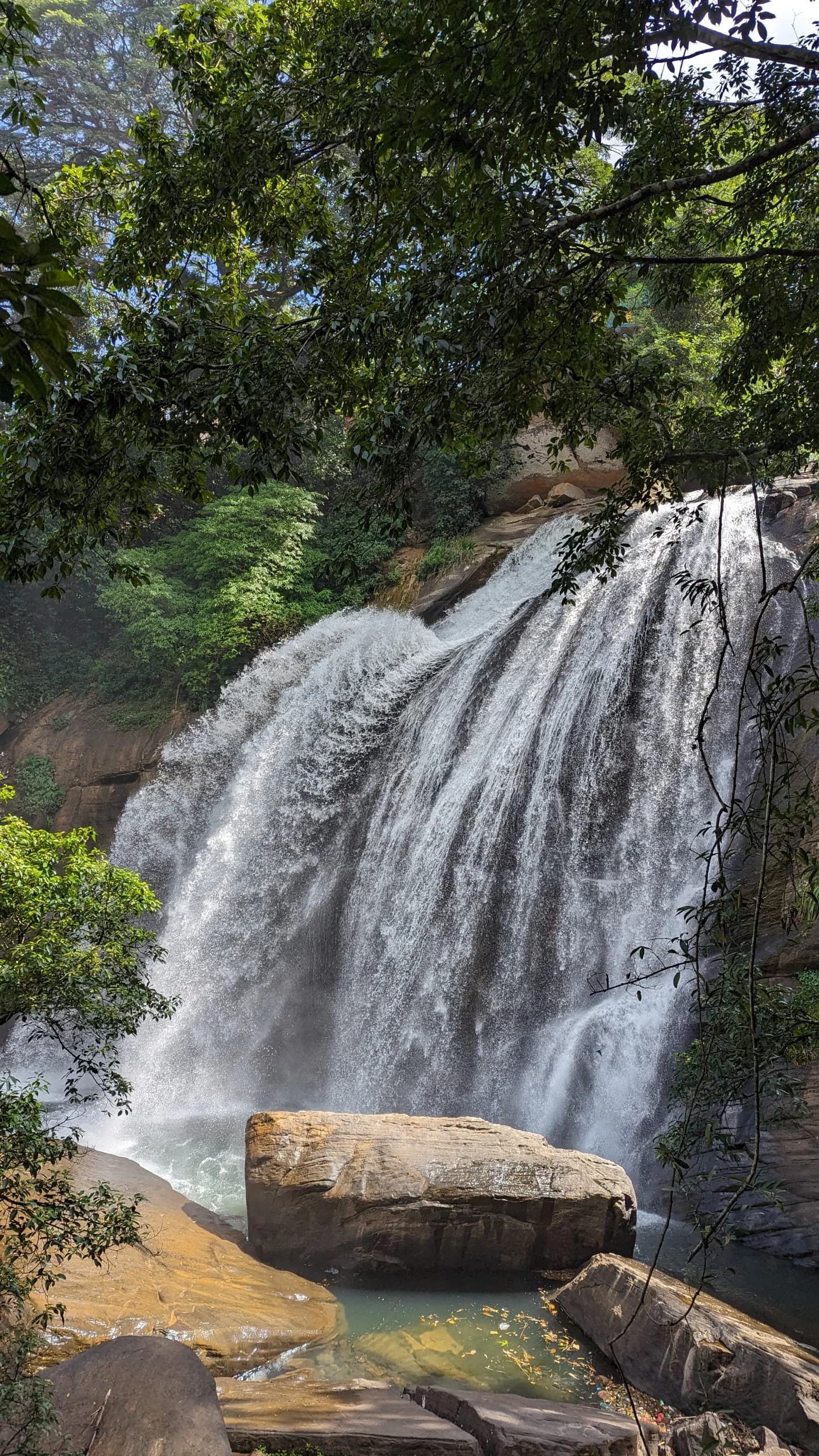 Huluganga Falls